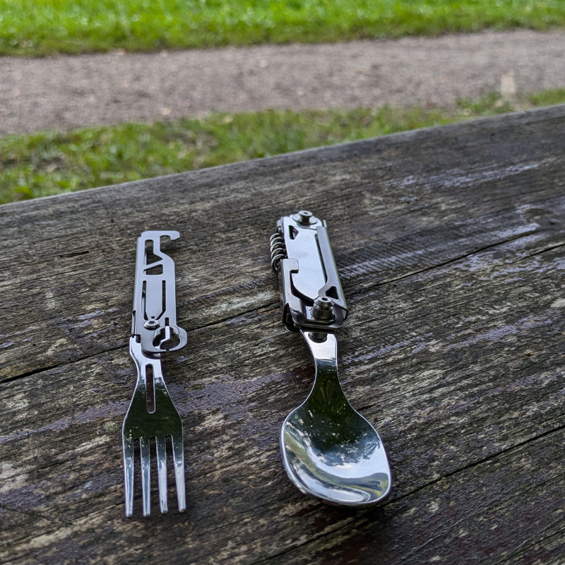 Faltbares Outdoor-Besteck 6-in-1